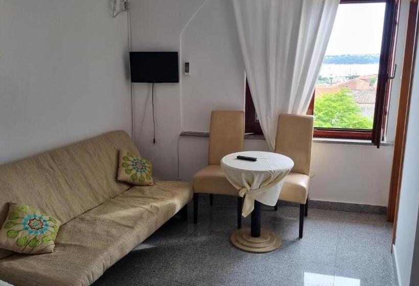 فندق Rooms Laura