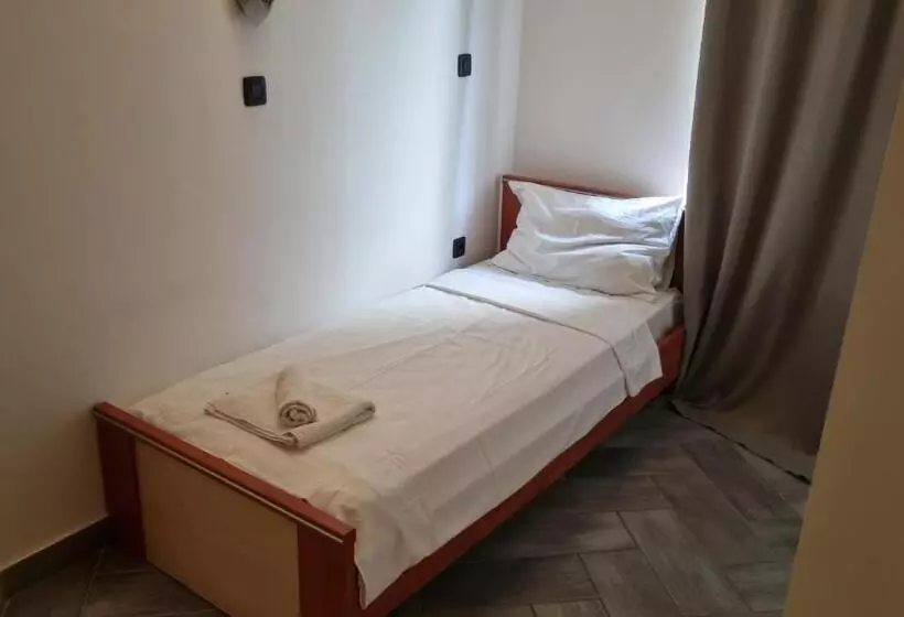 ホテル Rooms Laura