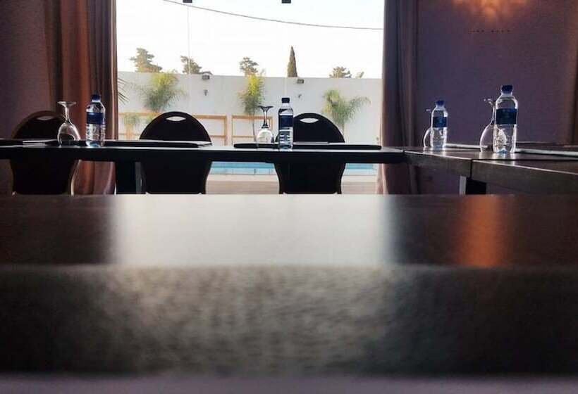 Le Zenith Hotel Oran