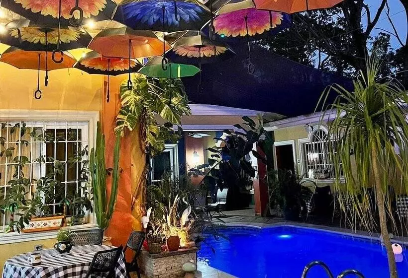 Refugio De La Montaña B&b