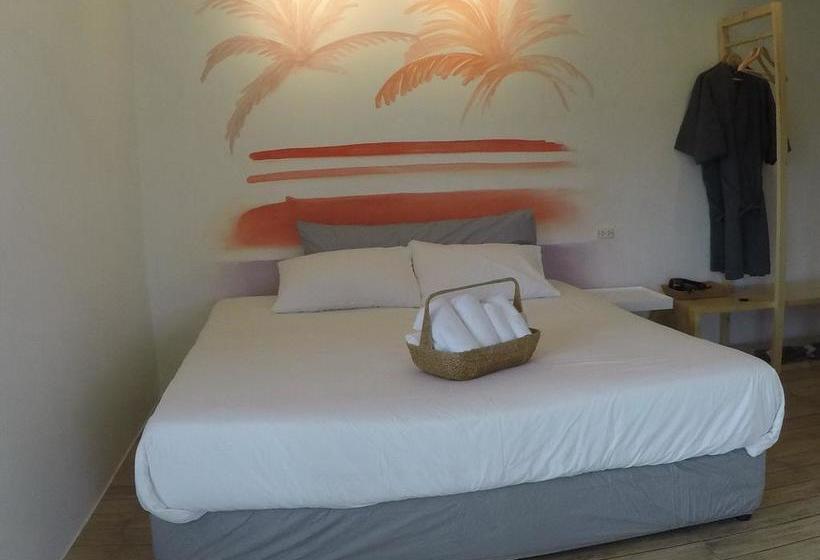 Hotel Vish  And Cafe