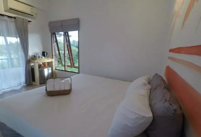 Hotelli Vish  And Cafe