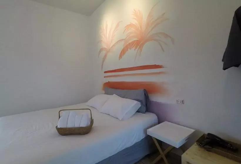 Hotelli Vish  And Cafe