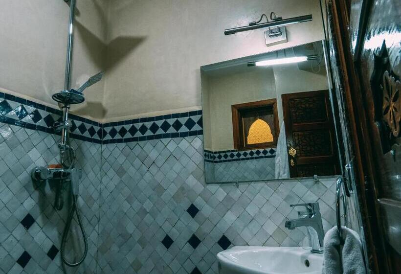 민박 Riad Golf Stinia