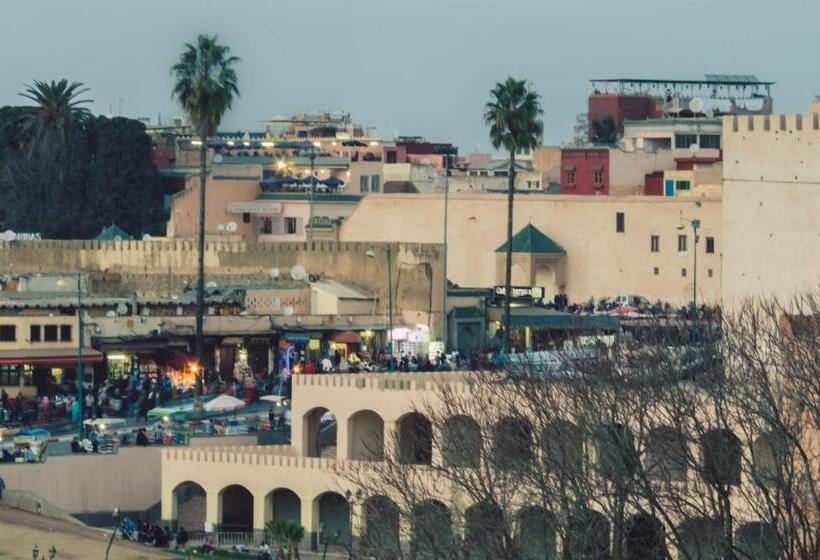 민박 Riad Golf Stinia