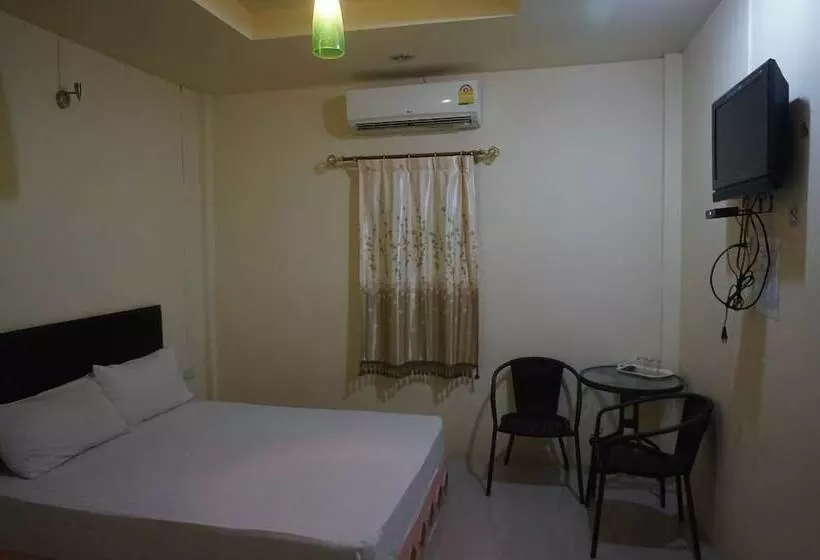 Chomtawan Resort