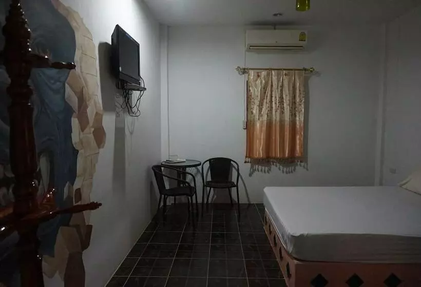 Chomtawan Resort