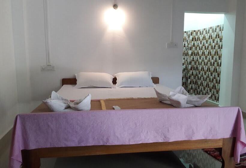 Hotell Sunrise Beach Resort