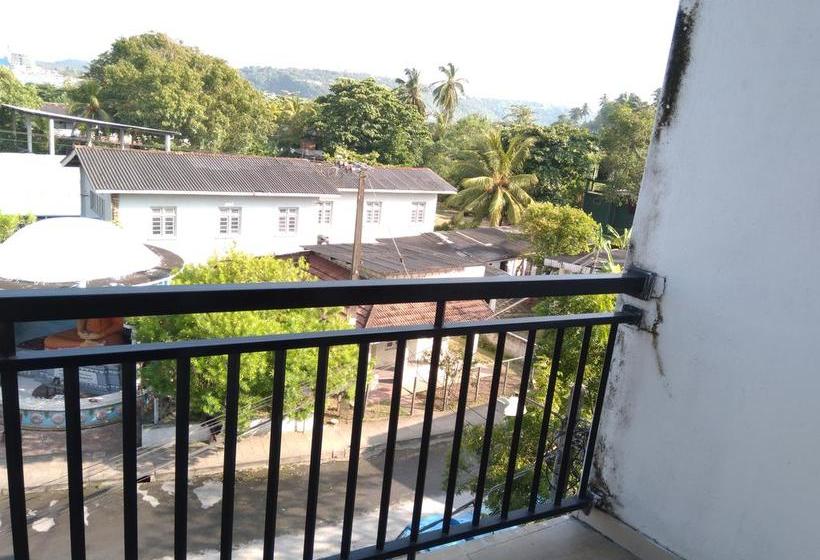 فندق Zatch Rooms