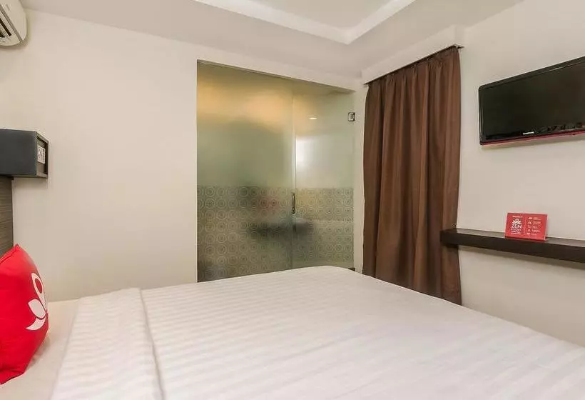 ホテル Zen Rooms Basic Kuta Central Park 2