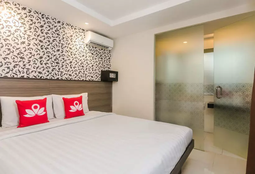 ホテル Zen Rooms Basic Kuta Central Park 2