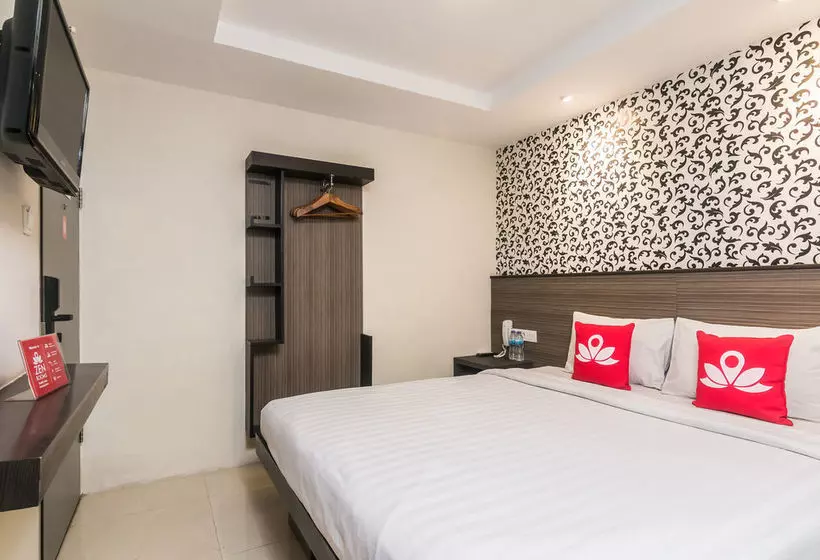 ホテル Zen Rooms Basic Kuta Central Park 2