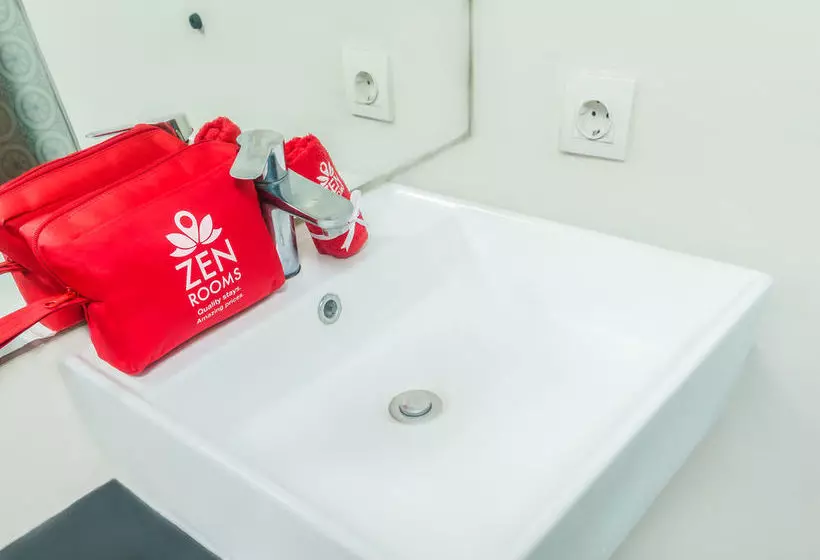 ホテル Zen Rooms Basic Kuta Central Park 2