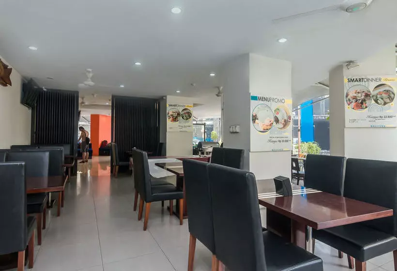 ホテル Zen Rooms Basic Kuta Central Park 2