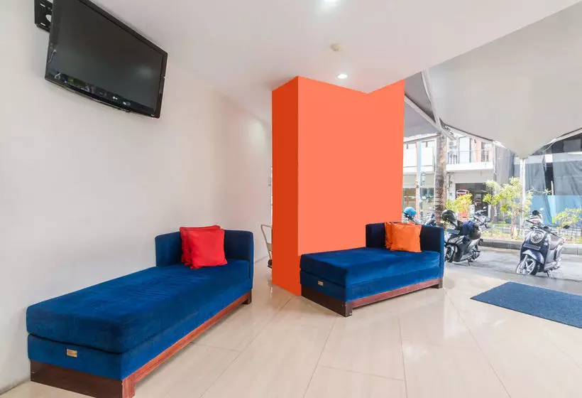 ホテル Zen Rooms Basic Kuta Central Park 2