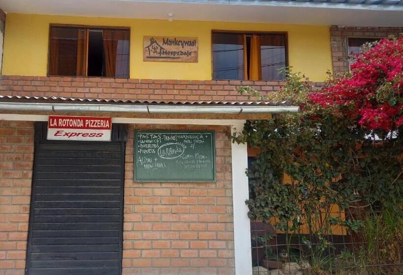 Monkeywasi Climbing Hostel