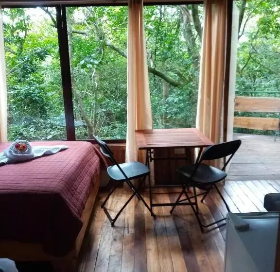 ベッドアンドブレックファースト The Green Tree Lodge