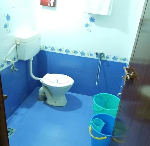 هتل Anandkrishna Residency