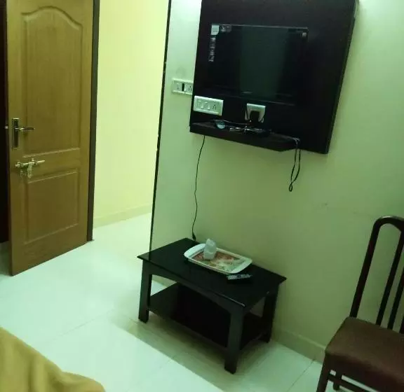 ホテル Anandkrishna Residency