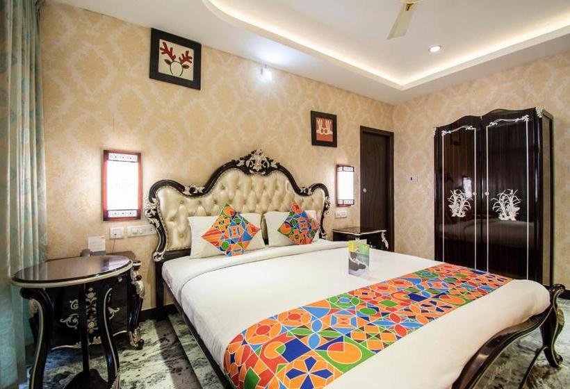 فندق Fab Nk Courtyard