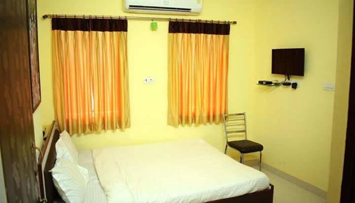 Отель Krishna Inn