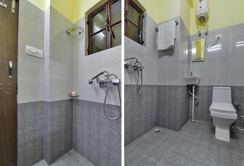 Отель Krishna Inn