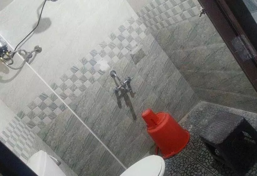 Hotelli Paradise Inn