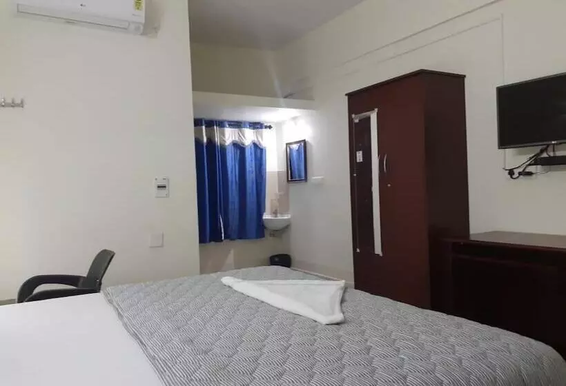 Hotelli Paradise Inn