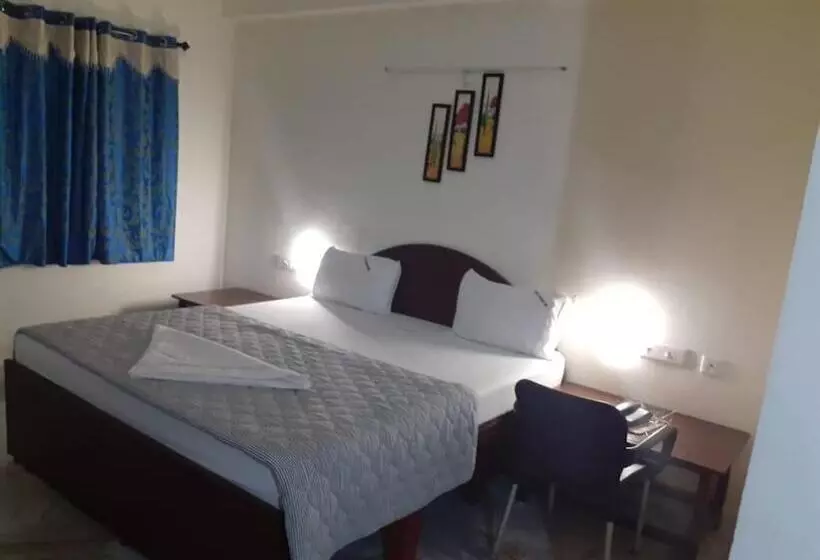 Hotelli Paradise Inn