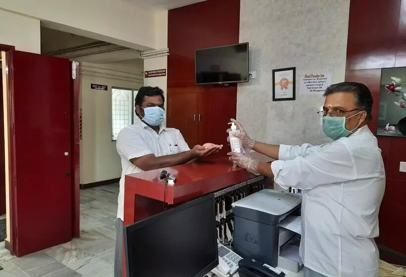 Hotelli Paradise Inn