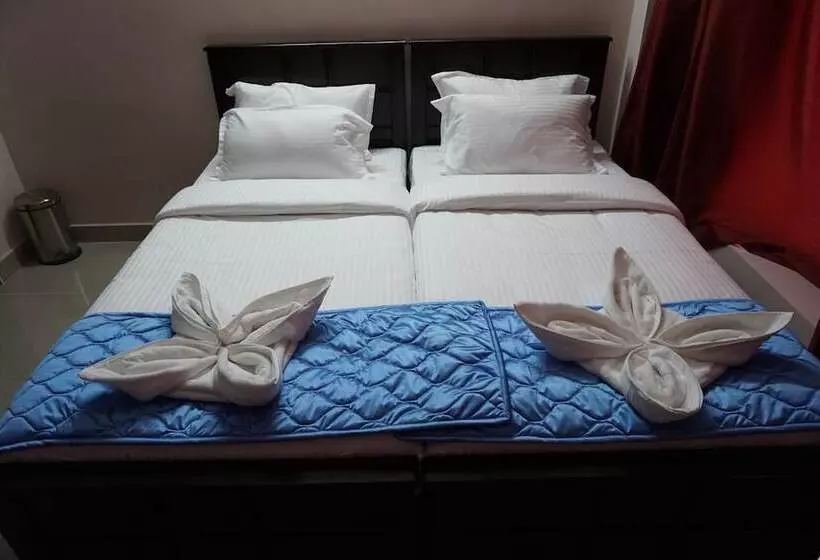 ホテル Solitaire Service Apartments