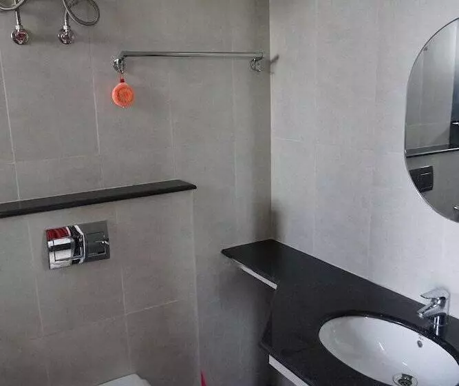 ホテル Solitaire Service Apartments