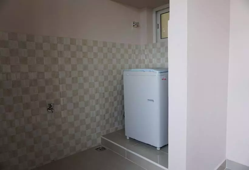 ホテル Solitaire Service Apartments