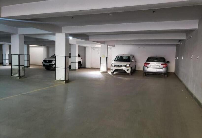 Lijoy Hotel & Restra