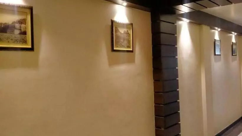 Lijoy Hotel & Restra