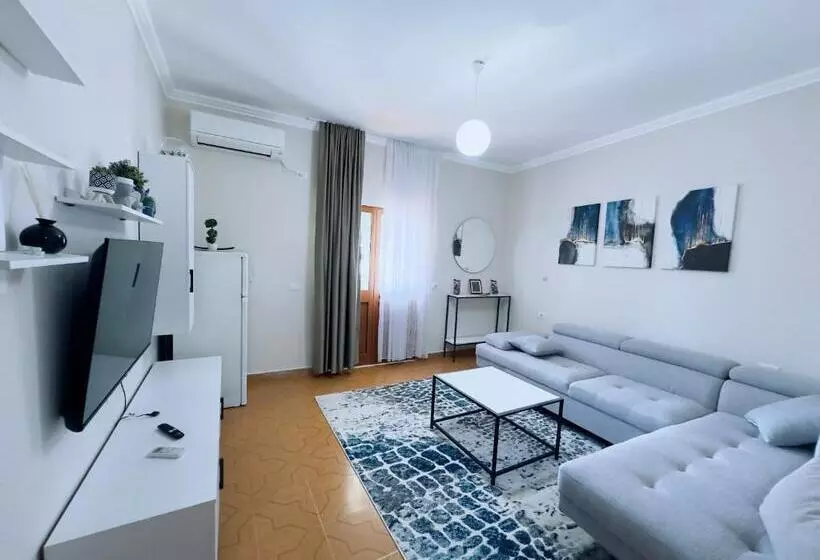 Molla Hotel Restorant