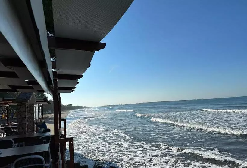 Molla Hotel Restorant