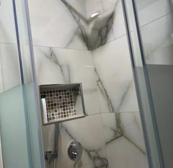 Molla Hotel Restorant