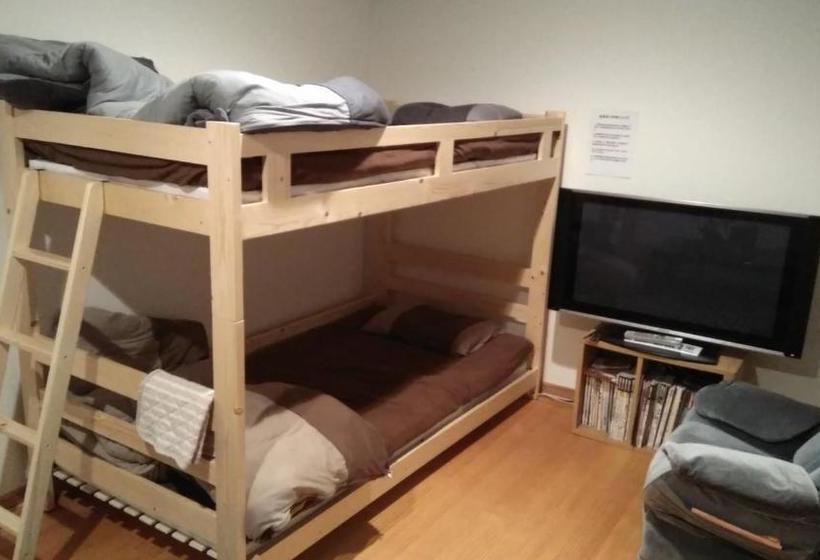 Alberg Karuizawa Guest House Dorakuso