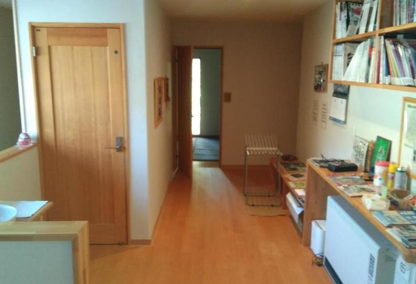 Alberg Karuizawa Guest House Dorakuso