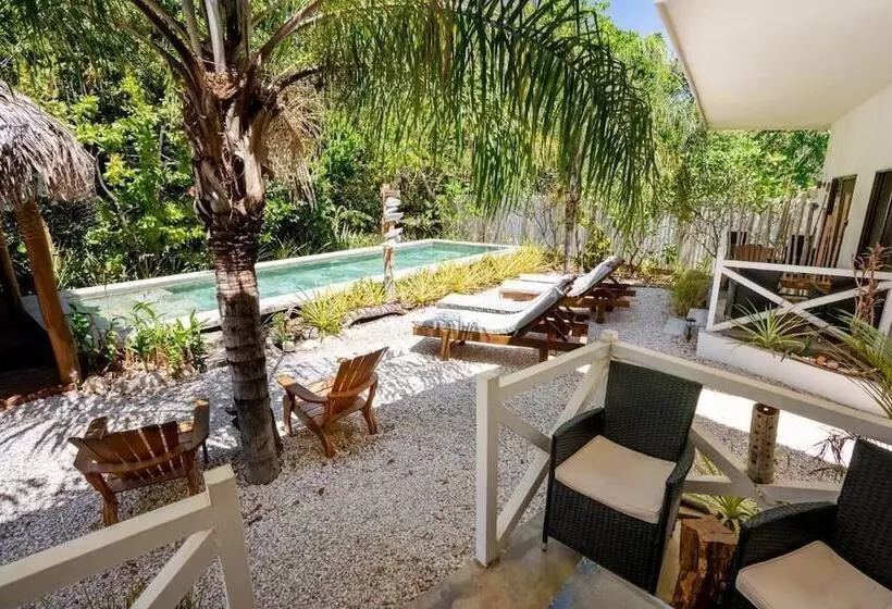 Aamiaismajoitus (B&B) Antema Lodge Secteur Tamarindo, Piscine, Yoga, Gym, Jungle Et Paix