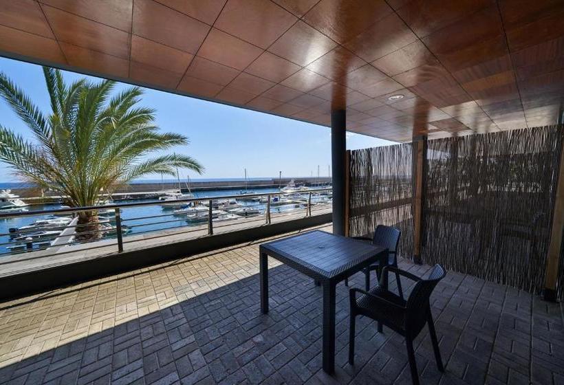 مبيت وإفطار Marina Rooms