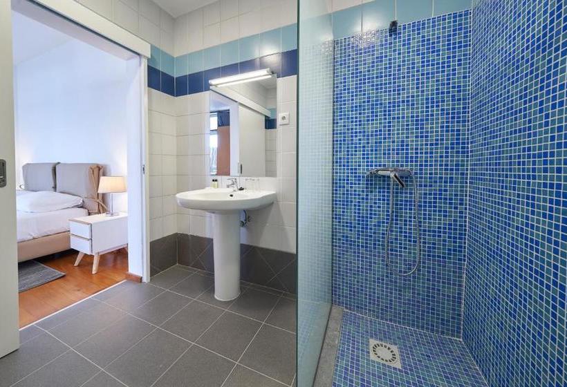 مبيت وإفطار Marina Rooms