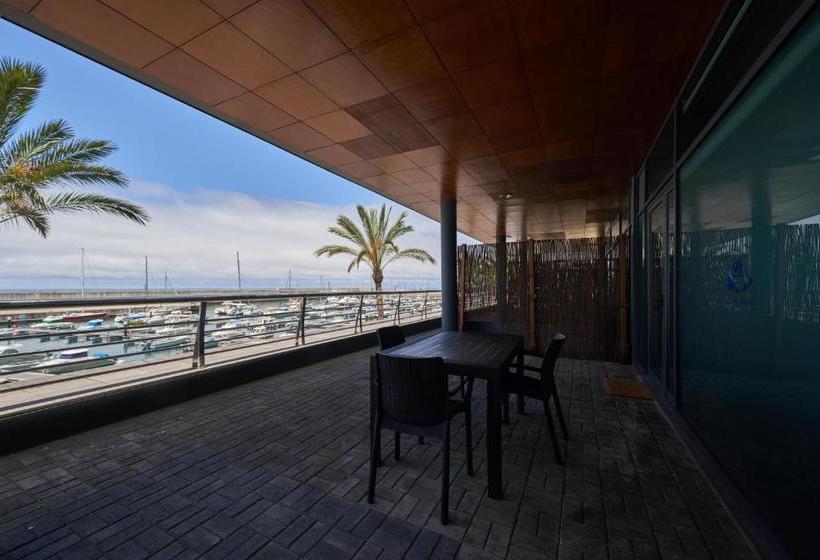 مبيت وإفطار Marina Rooms