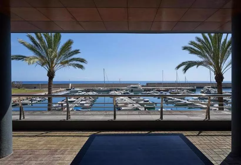 Aamiaismajoitus (B&B) Marina Rooms