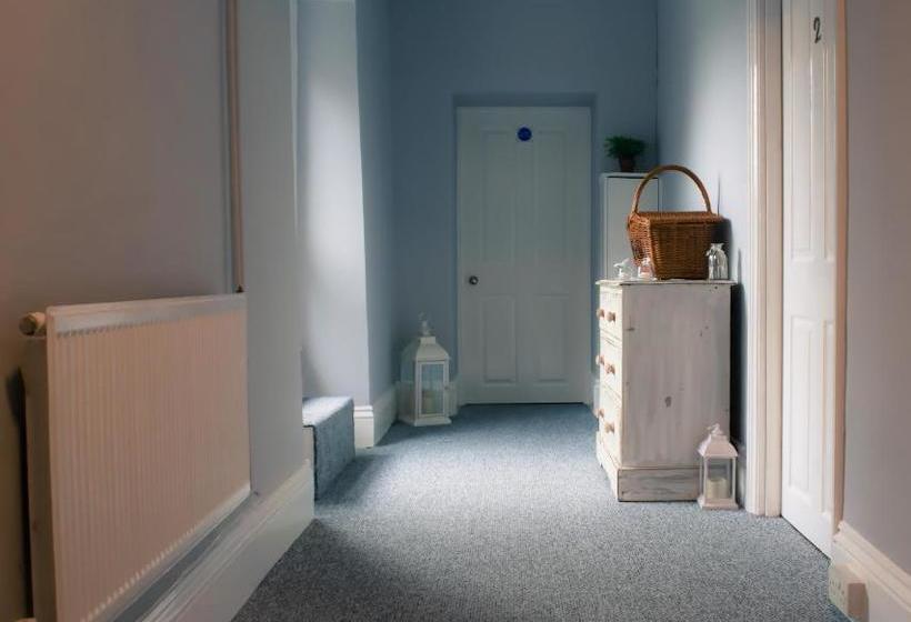 Bed and Breakfast The Old Down Inn