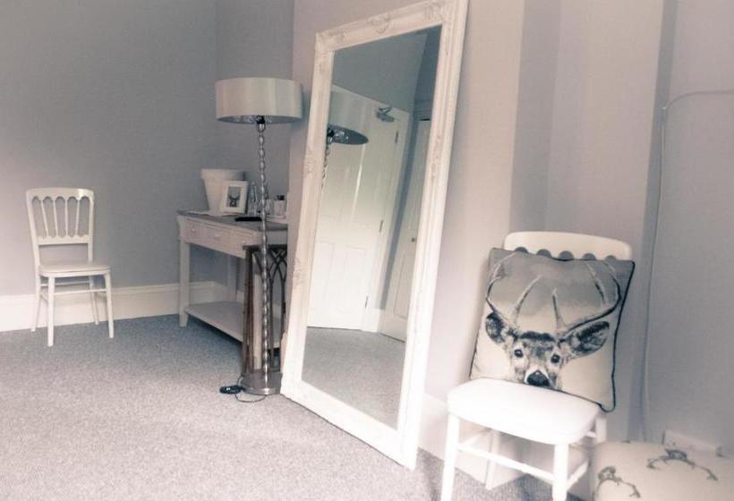 Bed and Breakfast The Old Down Inn