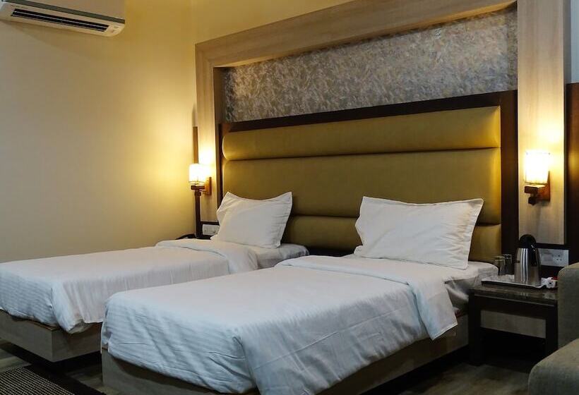 هتل Continental Blue