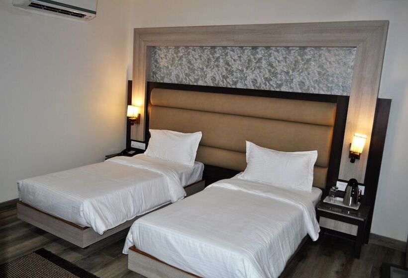 هتل Continental Blue