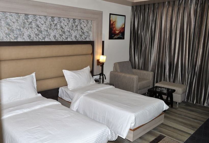 هتل Continental Blue